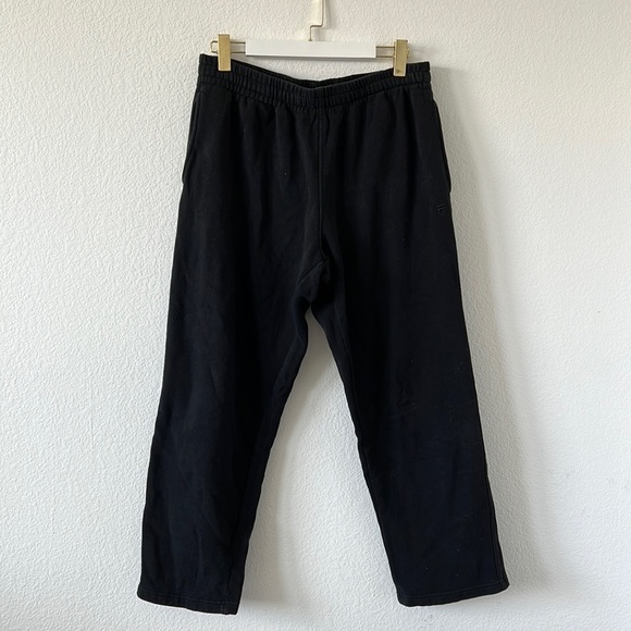 FILA Sweatpants - Picture 1 of 6
